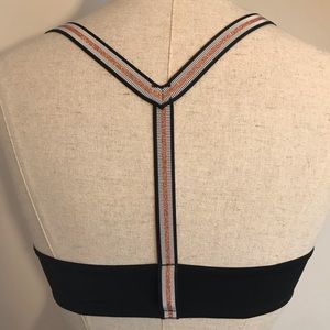 Victoria’s Secret Tee Shirt Bra :: Size 34B